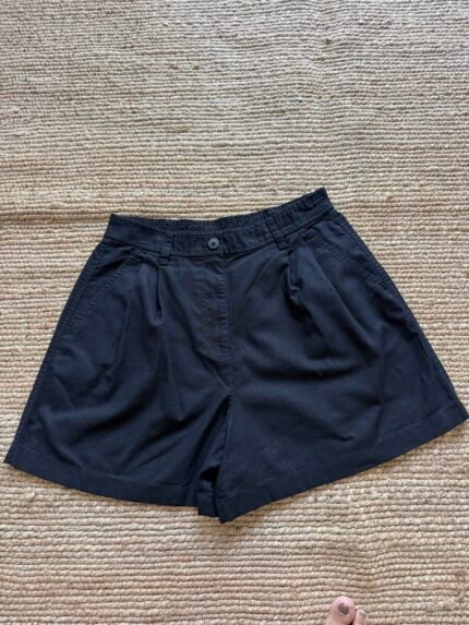High waisted shorts (black)