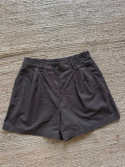 High waisted shorts (brown )