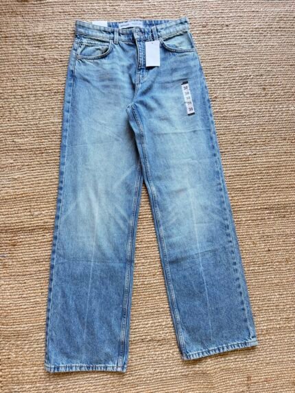 High waist denim jeans
