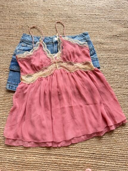 Dusty pink chiffon lace design top