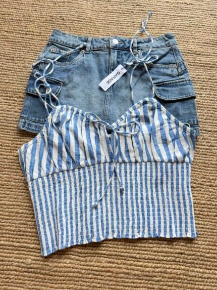 White/blue stripe top