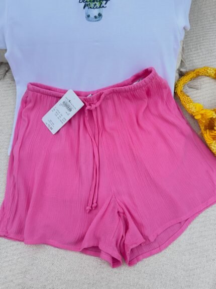 Pink shorts, with pocket on both sides